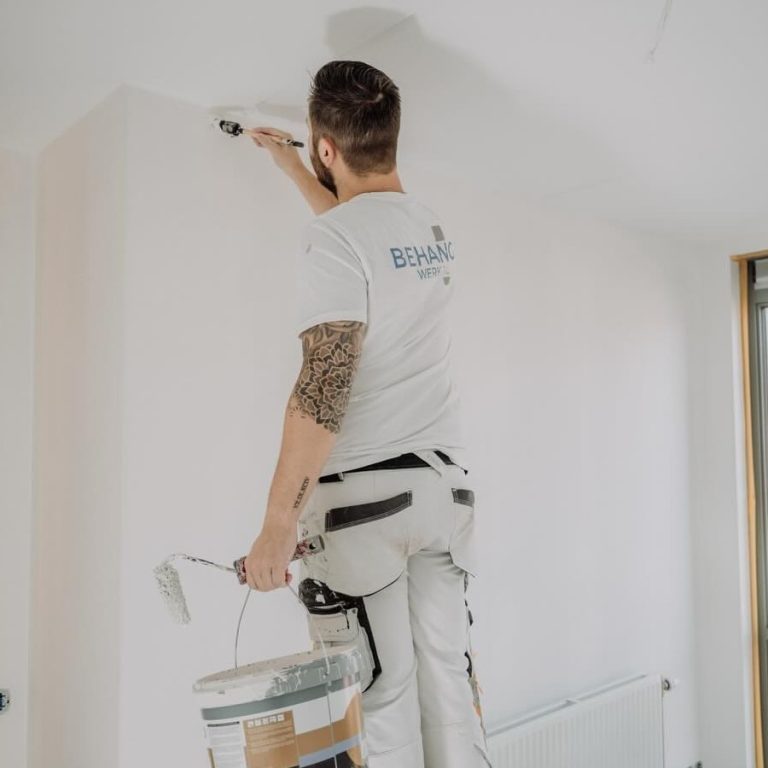 Complete wandafwerking door Behangwerk